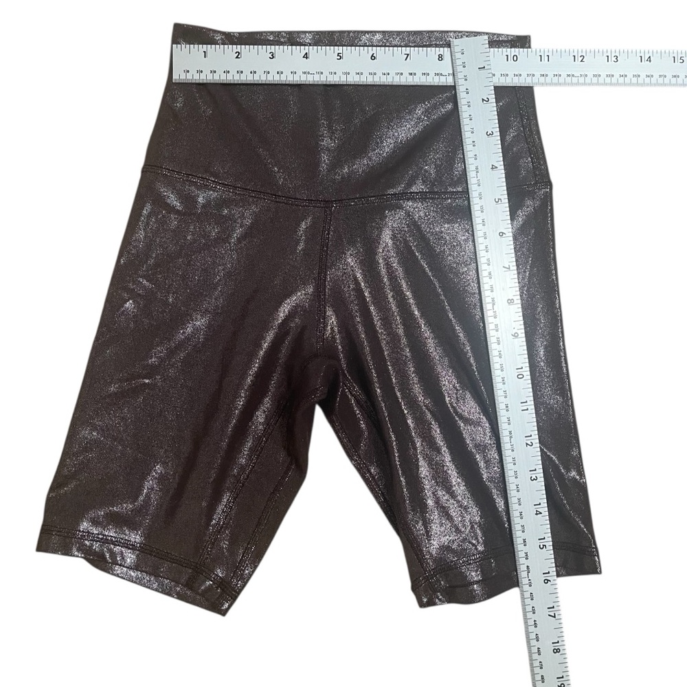 lululemon athletica Metallic copper Compression Athletic Shorts - Picture 7 of 8